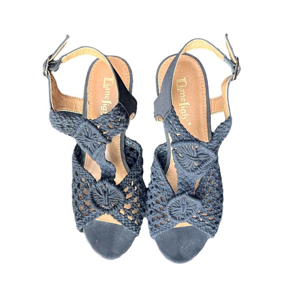 No Shoes - 💜 Black crochet wedge shoes